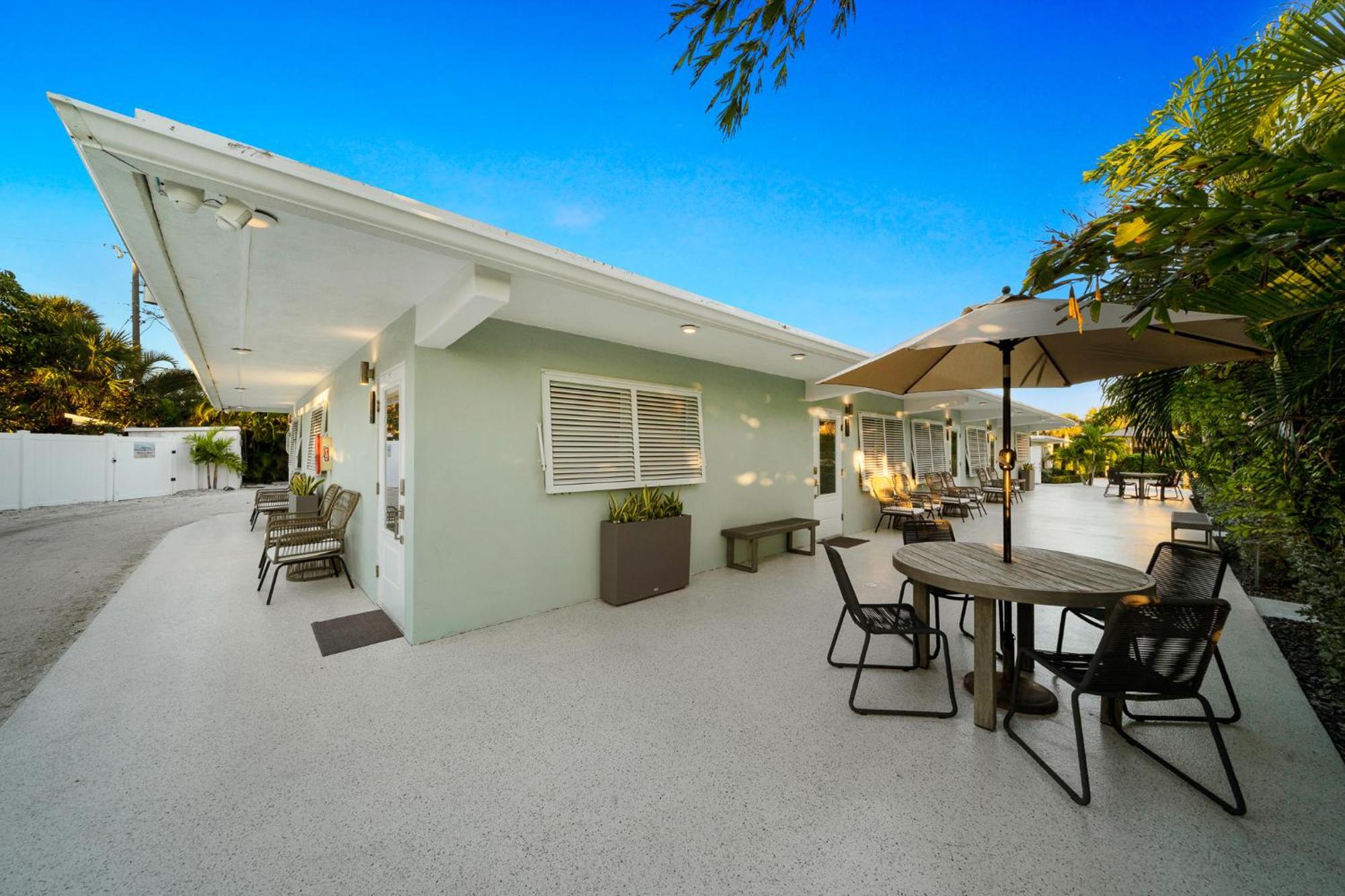 Boutique Vacation Rental Complex At Beach Cocoa Beach Extérieur photo